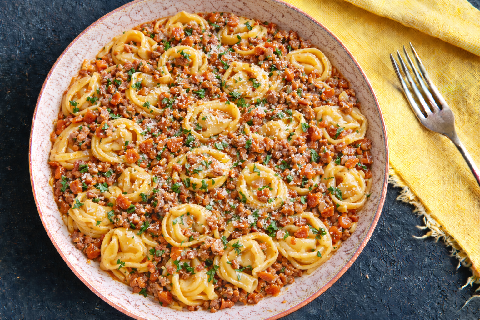 Bolognese (Tortellini)